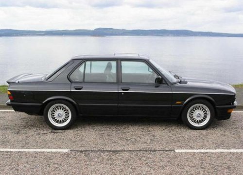 BMW E28 525e