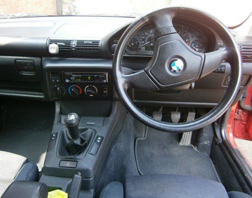 BMW E36 compact dashboard